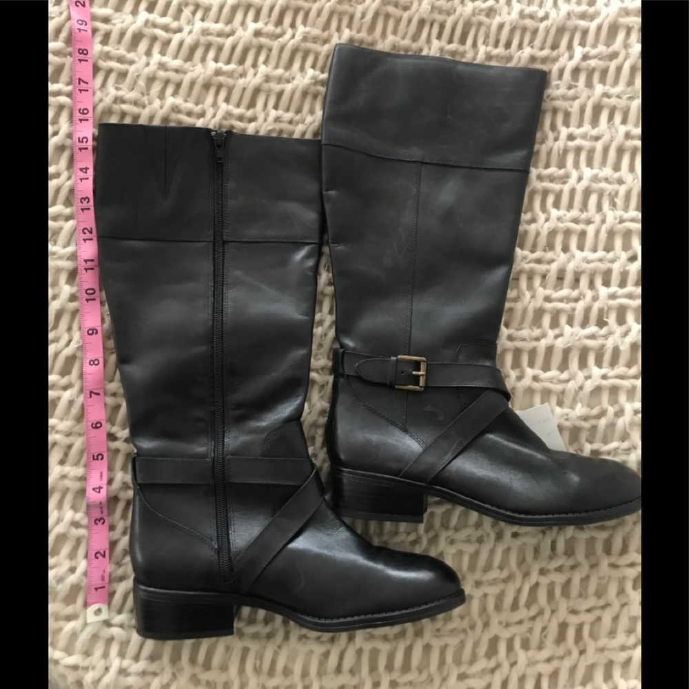 Lauren Ralph Lauren Never worn Boots size 7
